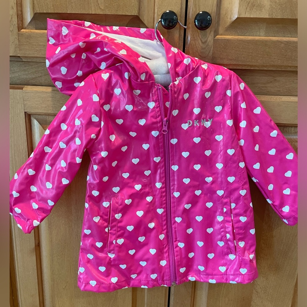 DKNY 2T rain jacket. Used a few times. Excellent condition!